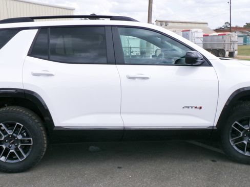 New 2026 GMC Terrain AT4 image 6