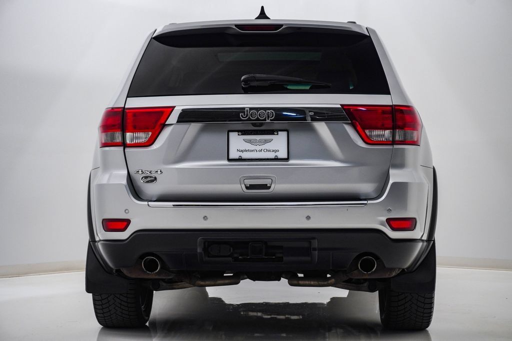 Used 2011 Jeep Grand Cherokee Overland AWD/4WD image 8