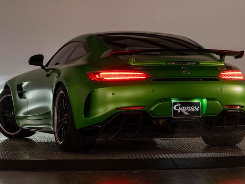 Used 2018 Mercedes-Benz AMG GT R image 27