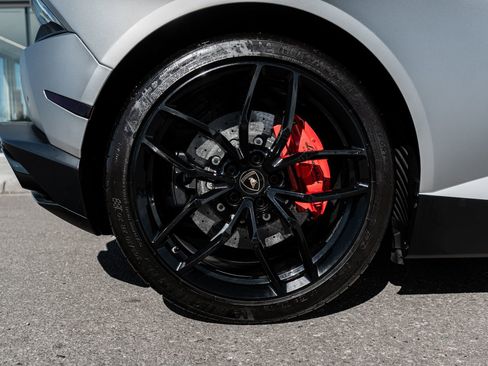 Used 2017 Lamborghini Huracan LP 610-4 Avio image 15