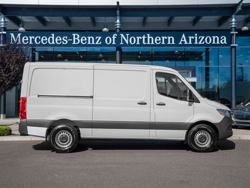 Used 2025 Mercedes-Benz Sprinter 2500 image 1