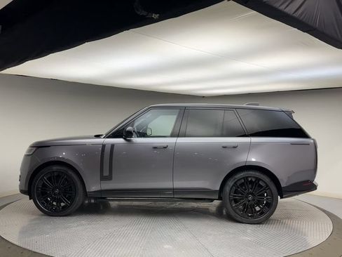 Certified 2025 Land Rover Range Rover Autobiography AWD/4WD image 5