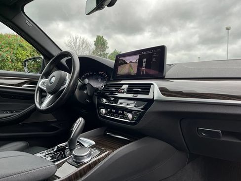 Used 2022 BMW 540i xDrive w/ M Sport Package AWD/4WD image 27