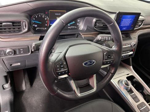 Used 2020 Ford Explorer Limited image 30