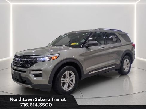 Used 2020 Ford Explorer XLT w/ Equipment Group 202A AWD/4WD image 1