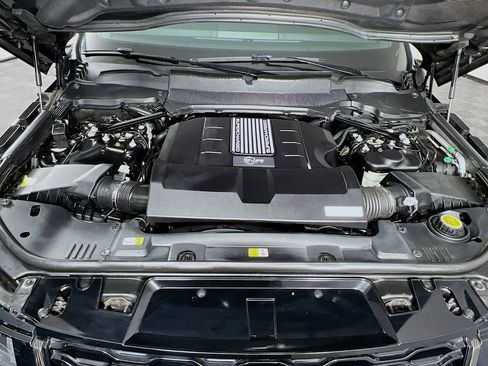 Used 2022 Land Rover Range Rover Sport SVR image 31