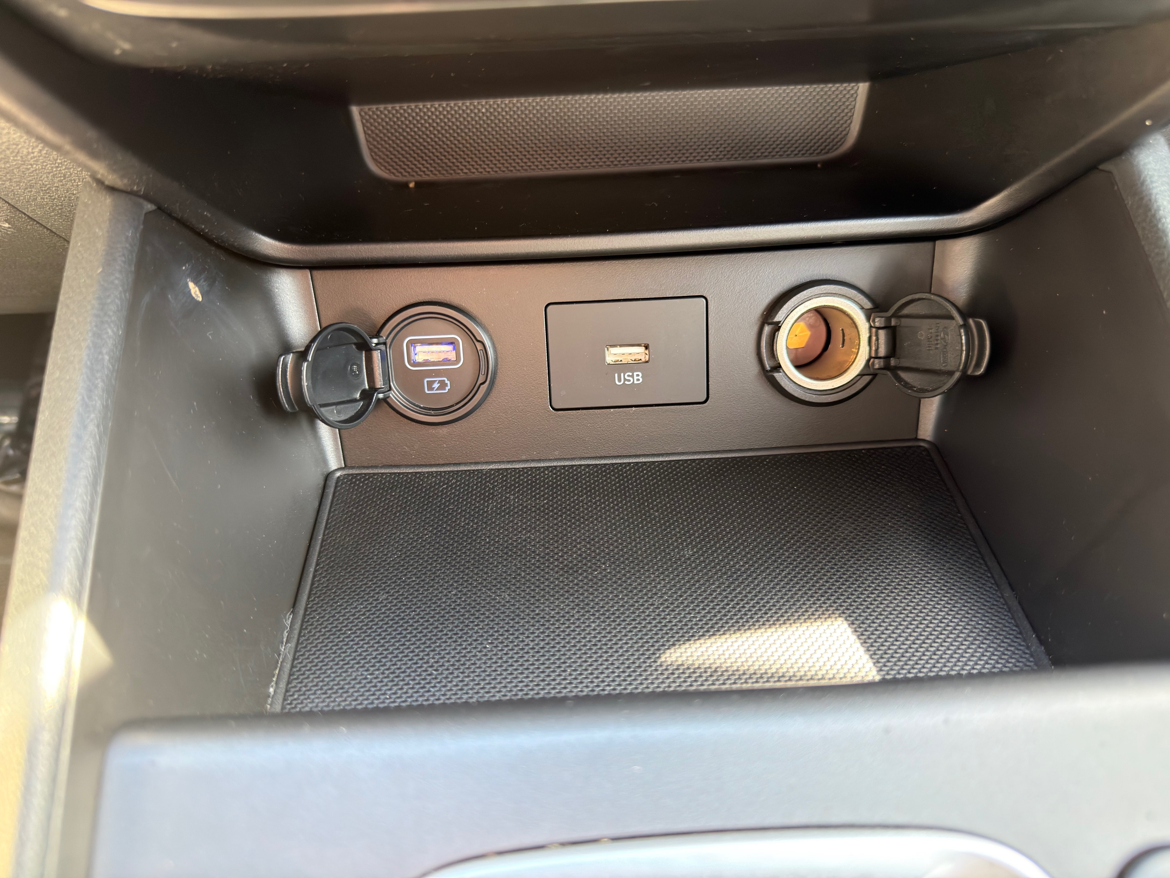 Used 2023 Hyundai Kona SEL FWD image 36