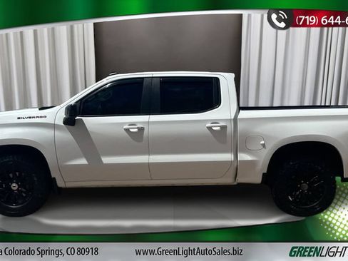 Used 2021 Chevrolet Silverado 1500 RST w/ Convenience Package II AWD/4WD image 2