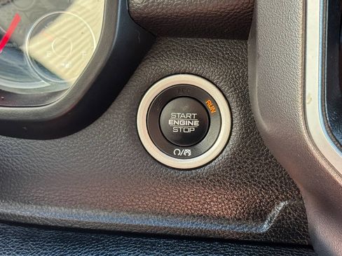 Used 2019 RAM 1500 Big Horn AWD/4WD image 32