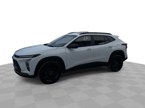 Certified 2024 Chevrolet Trax ACTIV w/ Sunroof Package image 4