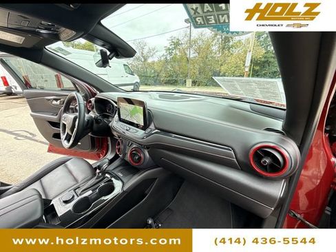 Certified 2023 Chevrolet Blazer RS w/ Driver Confidence II Package image 31