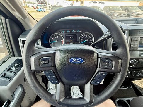 Used 2017 Ford F350 XLT w/ Camper Package AWD/4WD image 10