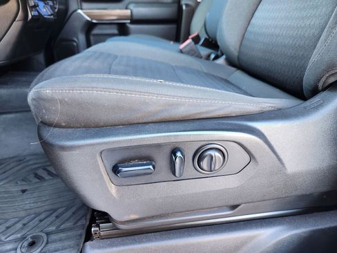 Used 2023 Chevrolet Silverado 2500 LT w/ Convenience Package image 30