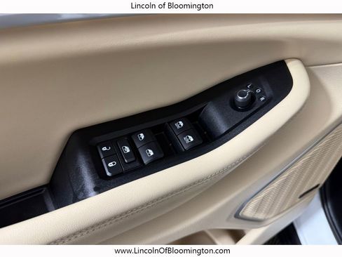 Used 2024 Jeep Grand Cherokee Limited 4xe image 17