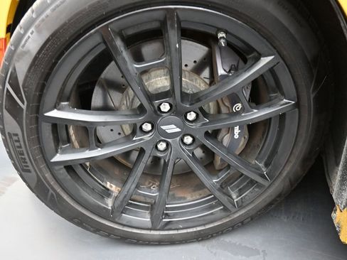 Used 2017 Dodge Charger R/T RWD image 16