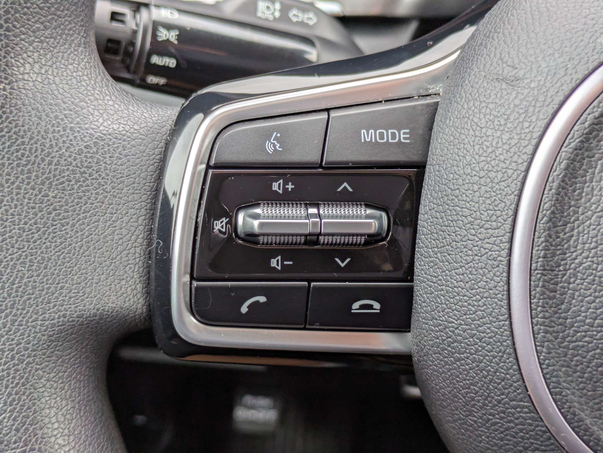 Certified 2023 Kia Sorento LX FWD image 22