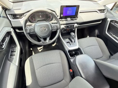 Used 2025 Toyota RAV4 XLE FWD image 13