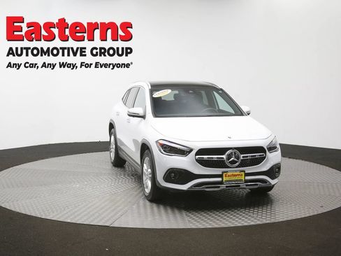 Used 2022 Mercedes-Benz GLA 250 4MATIC w/ Premium Package Lite image 54