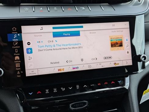 New 2026 Jeep Grand Cherokee Limited AWD/4WD image 24