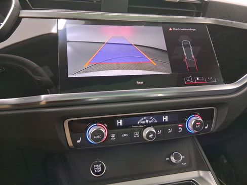 New 2025 Audi Q3 2.0T Premium image 23