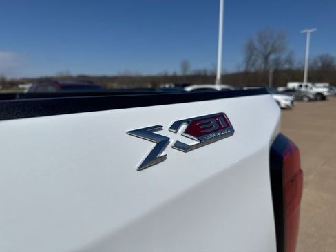 New 2026 GMC Sierra 1500 SLT AWD/4WD image 61