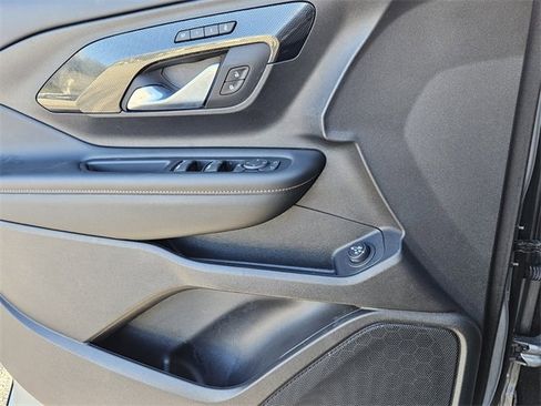 Used 2024 GMC Terrain AT4 image 22