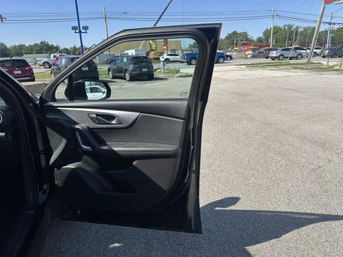 Used 2020 Chevrolet Blazer LT FWD image 19
