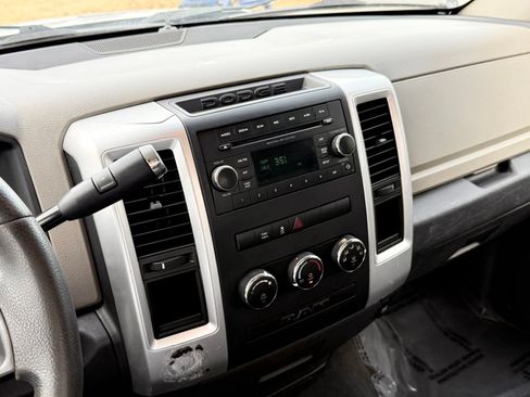 Used 2012 RAM 1500 Classic SLT RWD image 26
