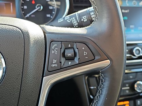 Used 2021 Buick Encore Preferred w/ Safety Package image 30