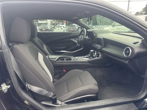 Used 2019 Chevrolet Camaro LT RWD image 8