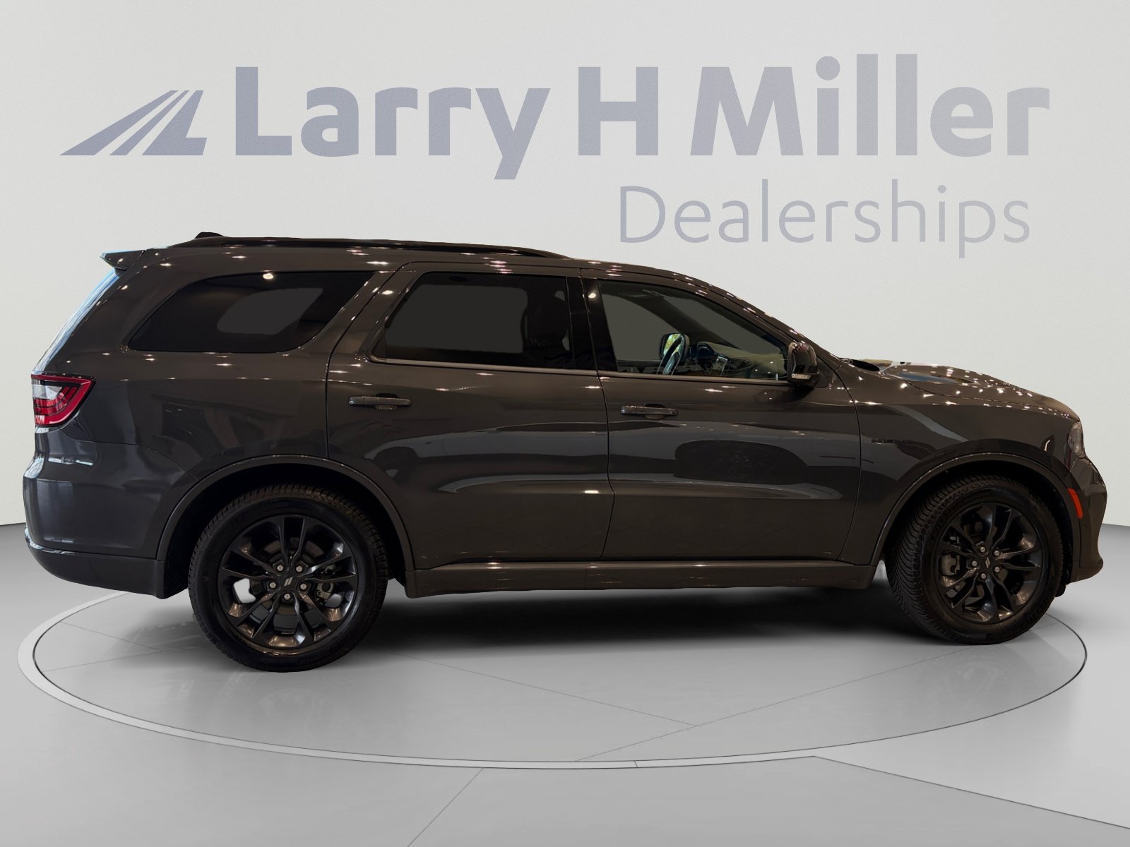 Used 2023 Dodge Durango R/T w/ Blacktop Package AWD/4WD image 6