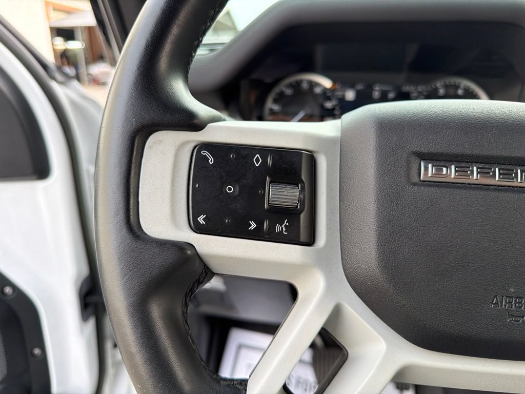 Used 2023 Land Rover Defender 110 X-Dynamic SE AWD/4WD image 28