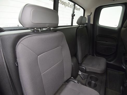 Used 2018 GMC Canyon SLE w/ SLE Convenience Package image 21