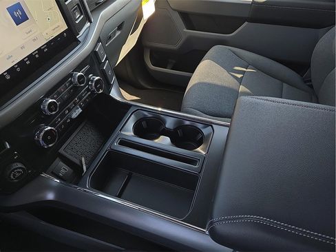 Used 2025 Ford F150 XLT w/ Equipment Group 302A MID image 20