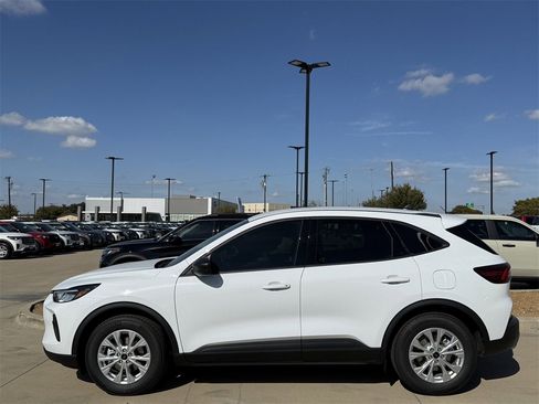 New 2026 Ford Escape Active image 26