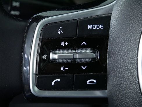 Certified 2023 Kia Sorento S image 25