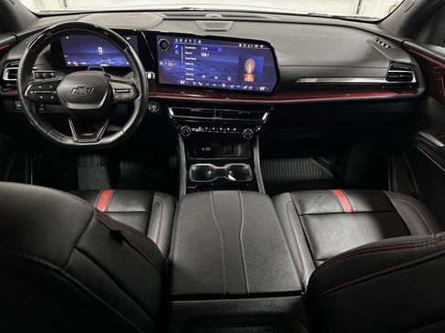 Used 2025 Chevrolet Traverse RS w/ LPO, Floor Liner Package AWD/4WD image 25