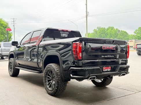 Used 2024 GMC Sierra 1500 AT4 w/ Technology Package AWD/4WD image 5