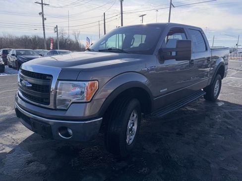 Used 2014 Ford F150 XLT w/ Trailer Tow Package image 3