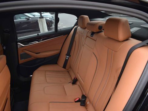 Certified 2023 BMW M550i xDrive w/ Executive Package AWD/4WD image 17