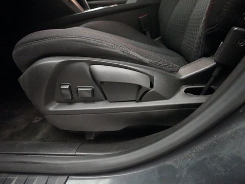 Used 2014 Chevrolet Equinox LS image 27