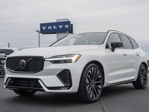 New 2026 Volvo XC60 B5 Ultra w/ Protection Package Premier image 3