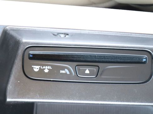 Used 2016 RAM 1500 Laramie w/ Convenience Group image 34