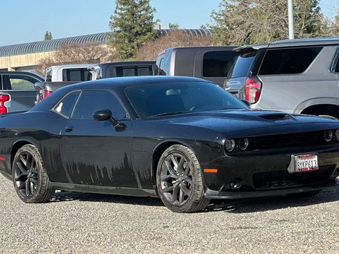 Used 2022 Dodge Challenger R/T w/ Blacktop Package image 10