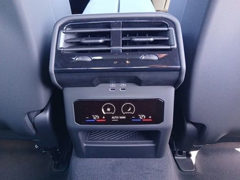 New 2026 BMW 530i w/ M Sport Package image 14