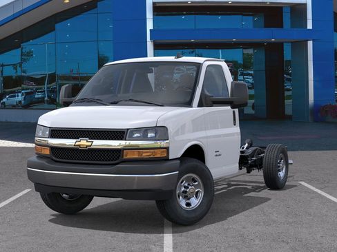 New 2026 Chevrolet Express 3500 w/ Power Convenience Package RWD image 31