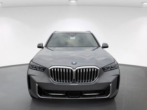 New 2026 BMW X5 xDrive50e w/ Climate Comfort Package image 13
