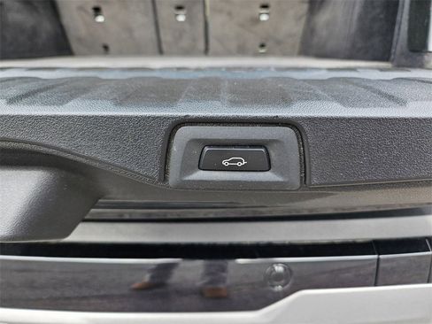 Used 2019 BMW X5 xDrive40i w/ Convenience Package image 24