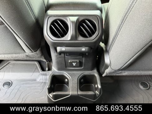 Used 2023 Jeep Gladiator Rubicon w/ Trailer Tow Package AWD/4WD image 19