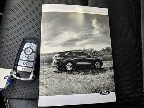 Certified 2022 Ford Escape SEL w/ Class II Trailer Tow Package image 26